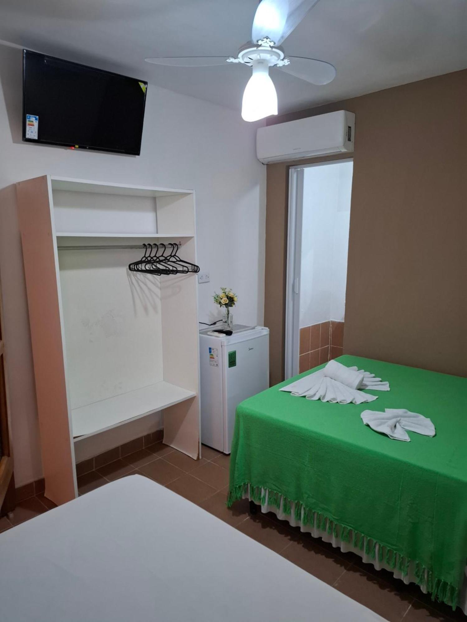 Biribiri Arraial D'ajuda - A 10 Metros Da Rua Mucuge Hotel